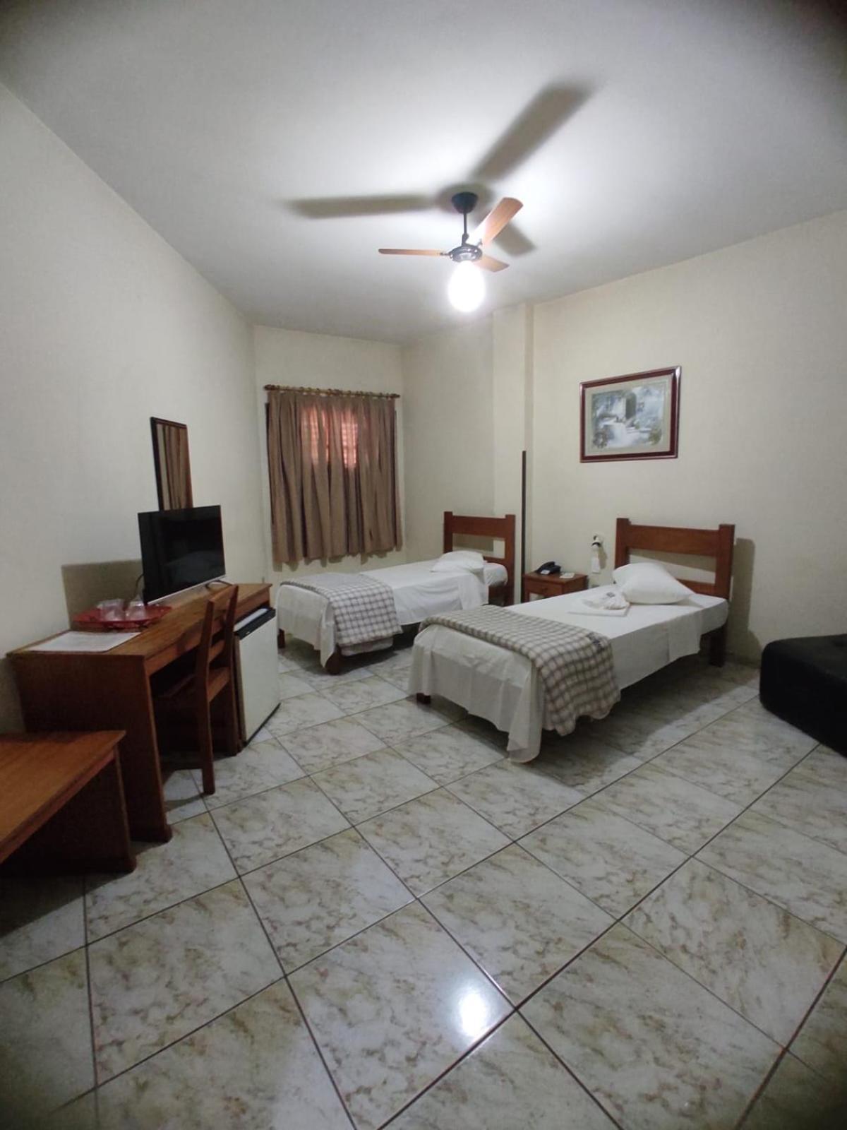 Hotel Sao Lucas Алфенас Экстерьер фото